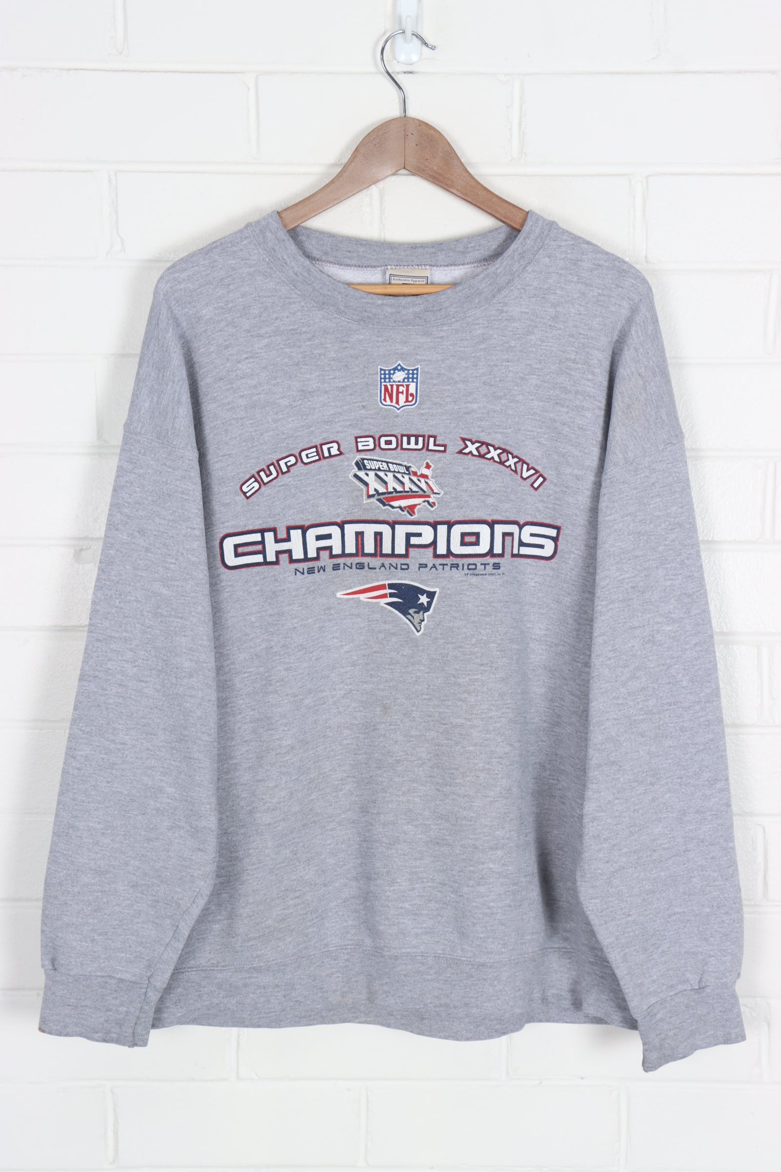 Vintage New England Patriots NFL for Her Crewneck Sweatshirt 