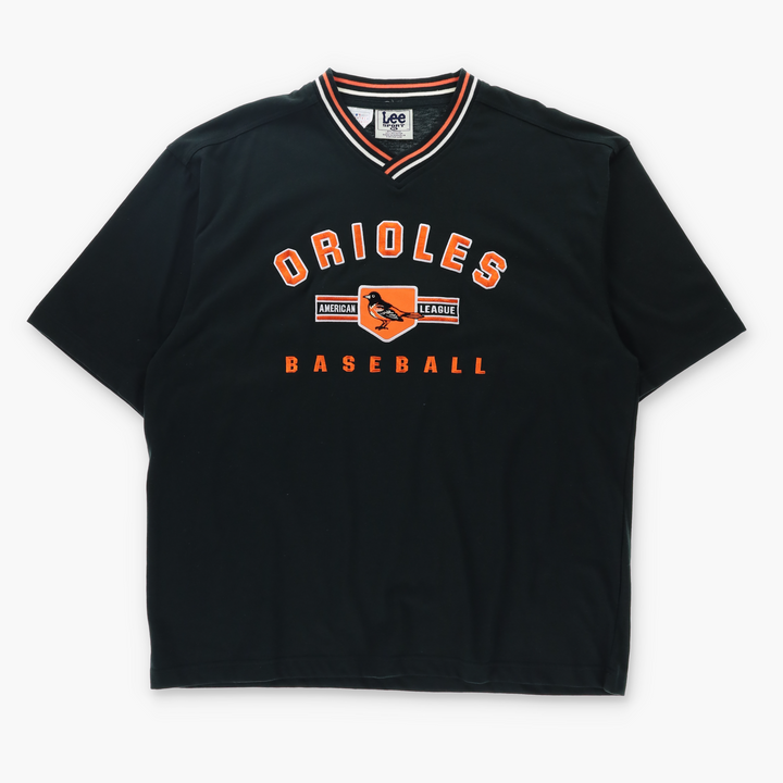 LEE Baltimore Orioles Embroidered Baseball V-Neck Tee (XL-XXL)