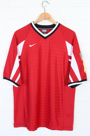 NIKE #8 Sleeve Patches Red Sports Jersey (M)