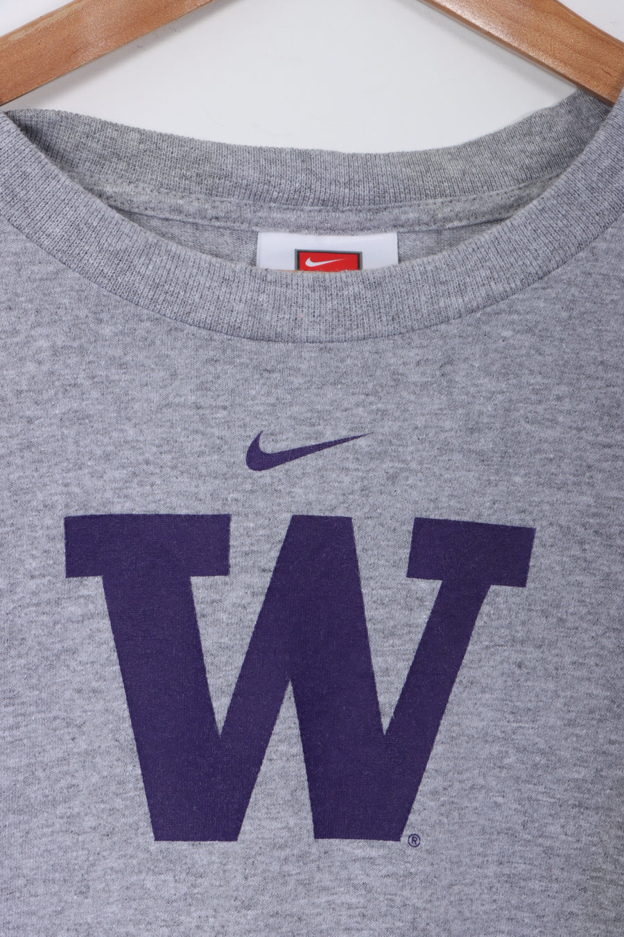 University of Washington Huskies Classic Logo Nike Centre Swoosh T-shirt (L)