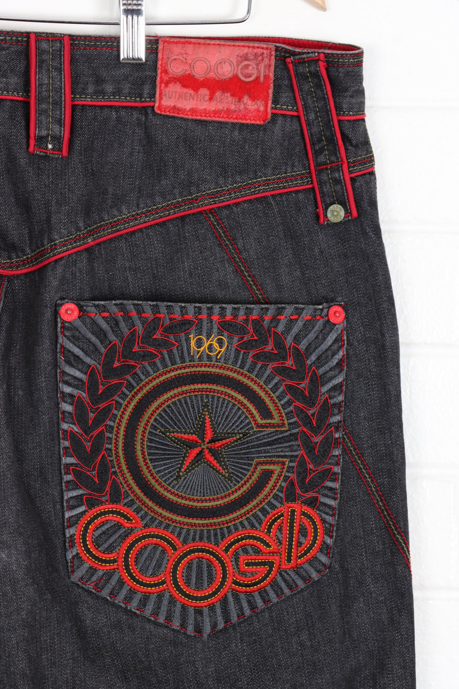 COOGI Red & Green Dark Wash Denim Embroidered Jeans (40x34)