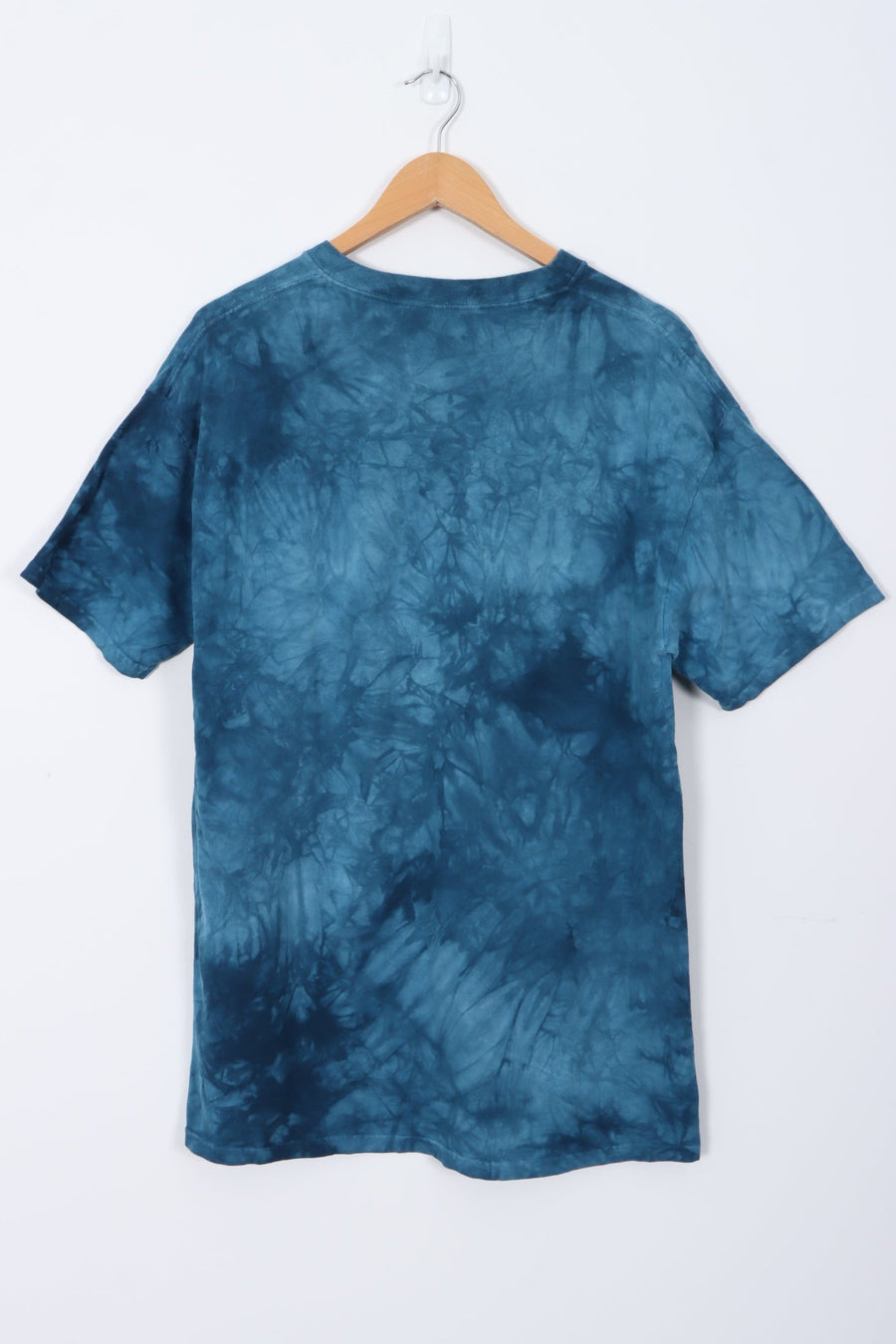 Tie Dye Ocean Habitat 'Find Nine Sea Turtles' Animal T-Shirt (L-XL)