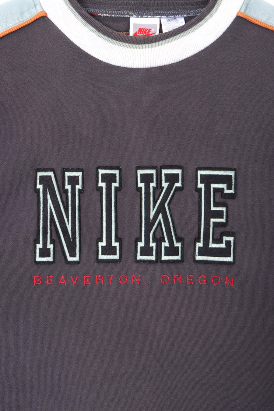 NIKE Beaverton Oregon Spell Out Logo Sweatshirt (L)