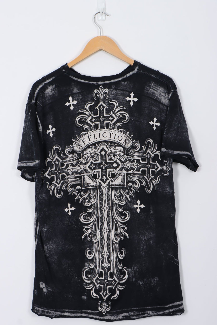 AFFLICTION Distressed Cross Design USA Made Y2K Black Tee (L-XL)