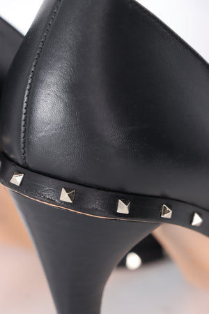 VALENTINO 'Rockstud' Black Leather Pointed Toe Heels (38)