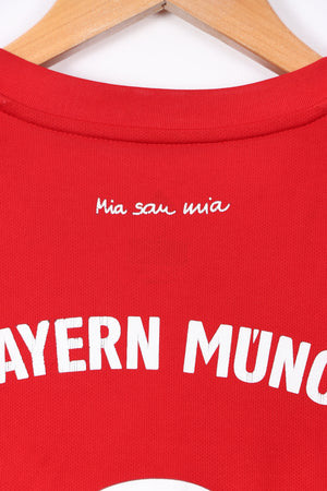 BOOTLEG Bayern Munich 2019/2020 'Champions League' #8 Soccer Jersey (M-L)