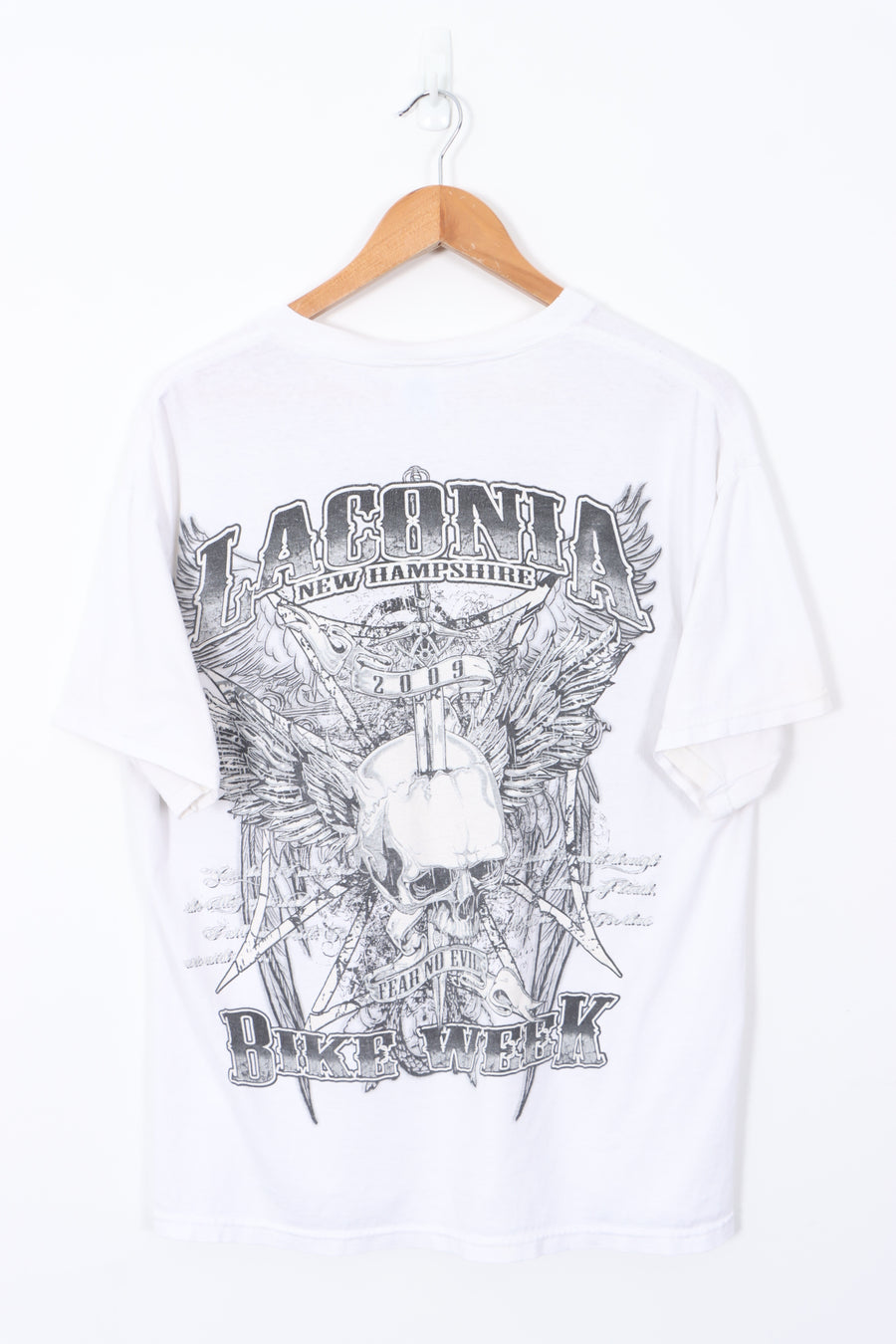 Laconta New Hampshire Gothic Skull Graphic Print White Y2K T-Shirt (L)