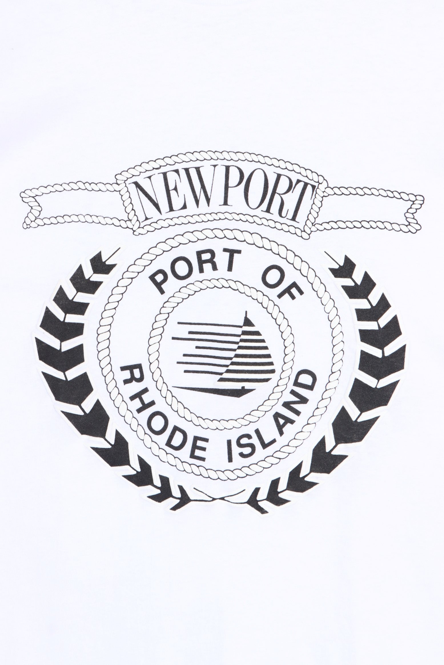 Newport Rhode Island Sailboat LEE T-Shirt USA Made (XL) | Vintage