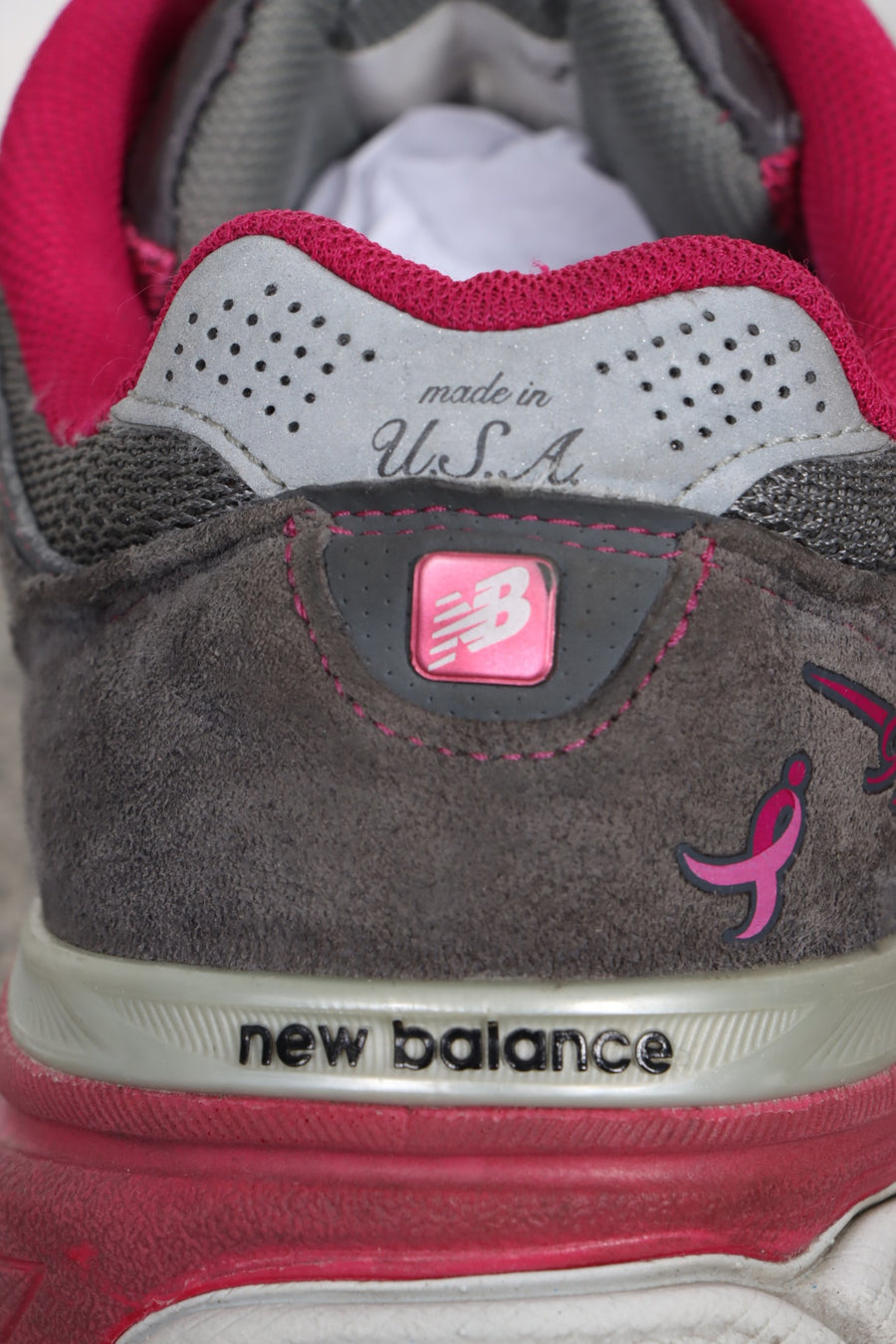 NEW BALANCE 990 Breast Cancer Awareness Grey Pink Sneakers (8.5)